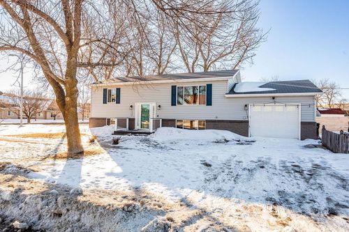 620 Sukut Street, West Fargo, ND, 58078 | Card Image