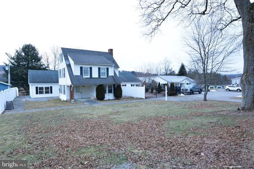 13 1st St, Cairnbrook, PA, 15924-9000 | Card Image