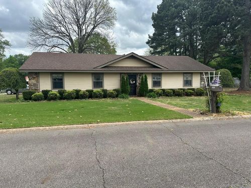 111 Hefner St, Searcy, AR, 72143-7232 | Card Image