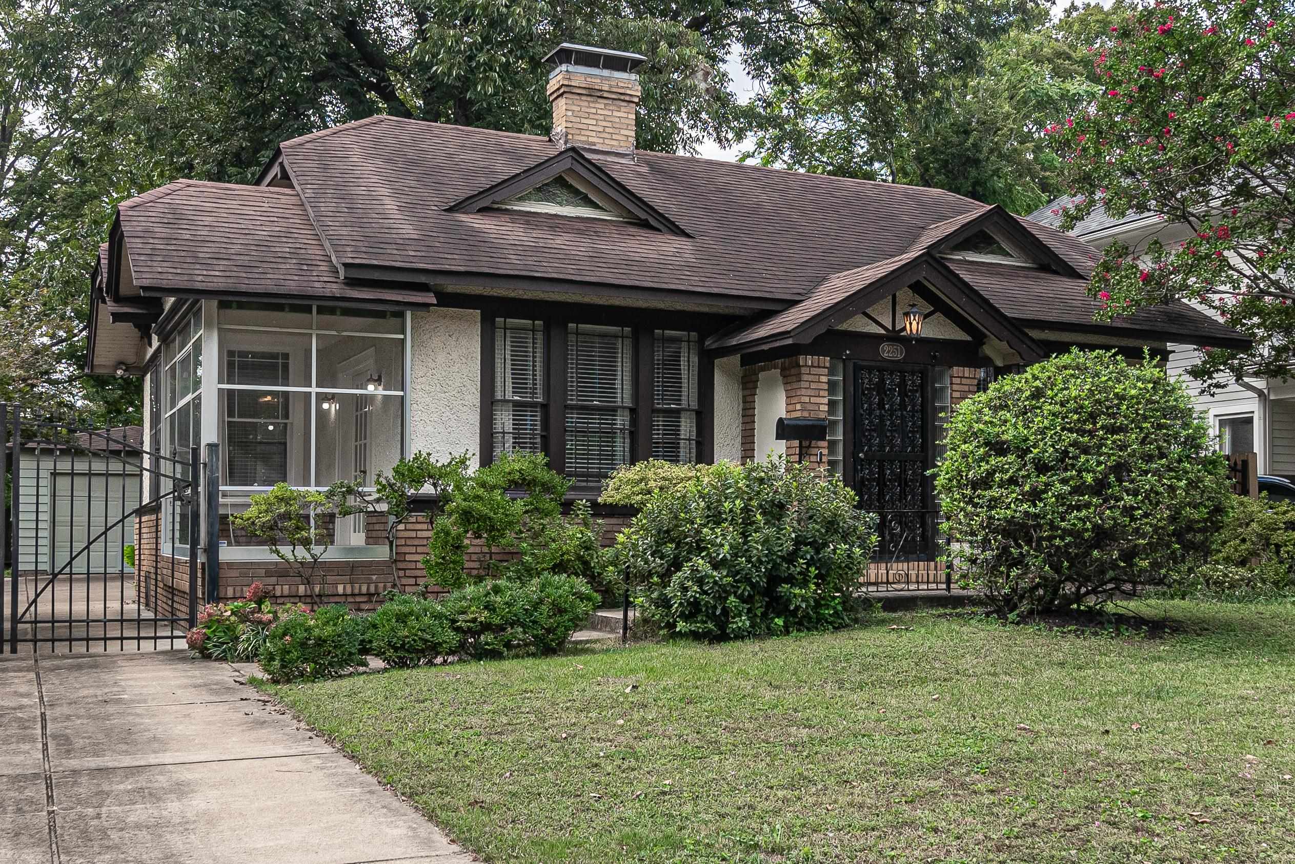 Madison Ave, Memphis, TN 38104