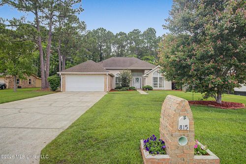 815 On The Green, Biloxi, MS, 39532 | Card Image