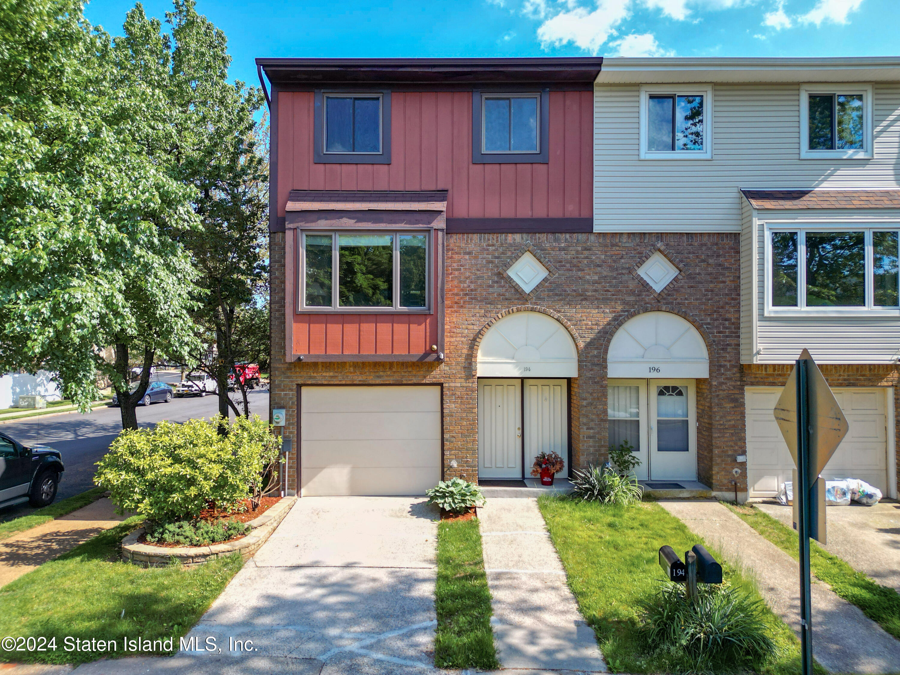 Balsam Pl, Staten Island, NY 10309