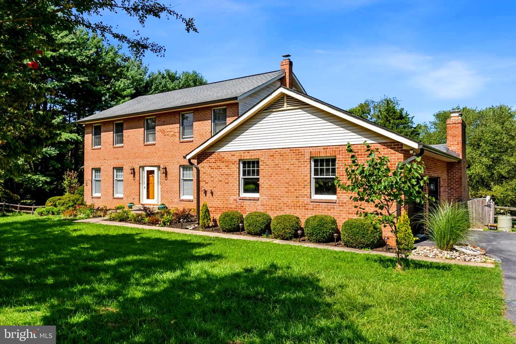 Hawlings Rd, Brookeville, MD 20833