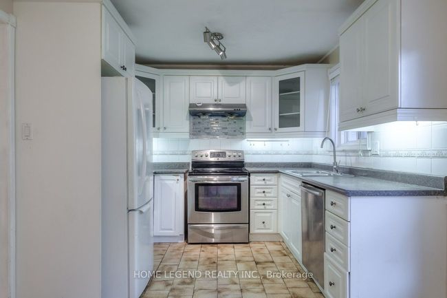 52 Carlton Rd, House other with 4 bedrooms, 3 bathrooms and 6 parking in Unionville ON | Image 4