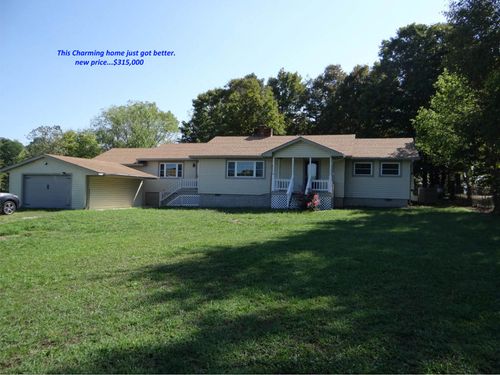 323 Shipley Ln, Winslow, AR, 72959-3127 | Card Image