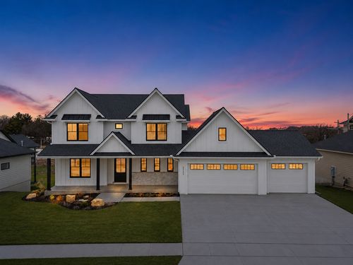 2643 Timber Oaks Rd Sw, Rochester, MN, 55902-1758 | Card Image