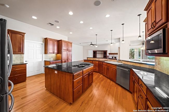 2029 Crown Ridge Dr, House other with 4 bedrooms, 3 bathrooms and null parking in Kerrville TX | Image 20