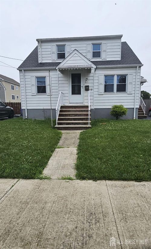 36 Harris St, Carteret, NJ, 07008-2902 | Card Image