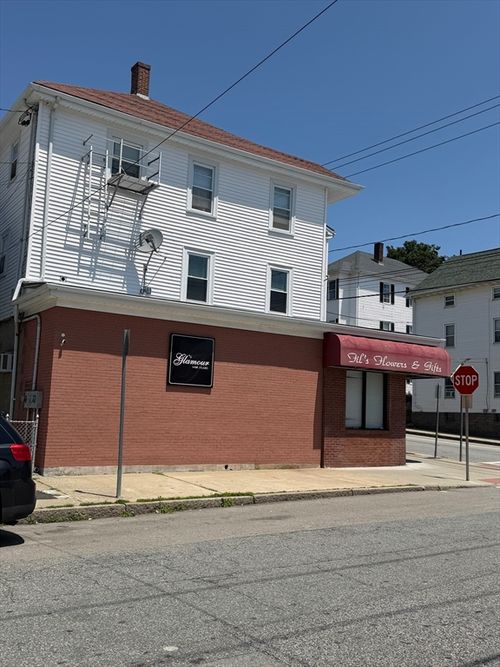 2-210 Robeson St, Fall River, MA, 02720-5140 | Card Image