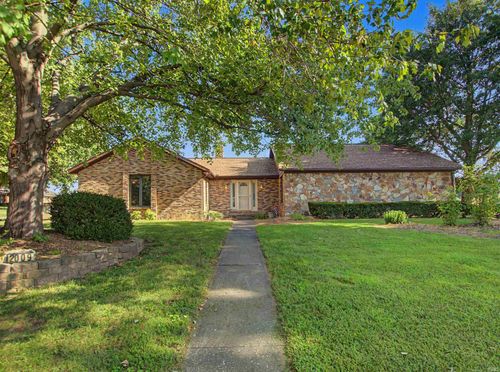 2009 Greenbrier Dr, Mount Vernon, IN, 47620-9275 | Card Image