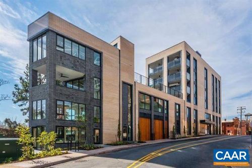 201-550 E Water St, CHARLOTTESVILLE, VA, 22902-5494 | Card Image