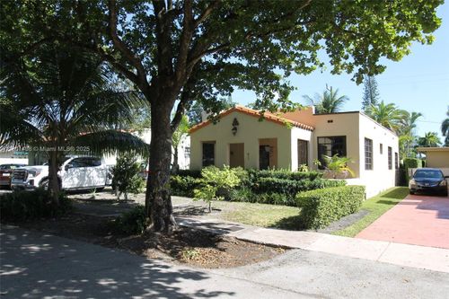 817 Lorca St, Coral Gables, FL, 33134-2512 | Card Image