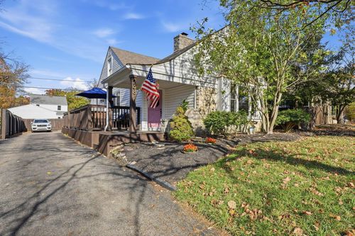 238 W Henderson Rd, Columbus, OH, 43214-2509 | Card Image