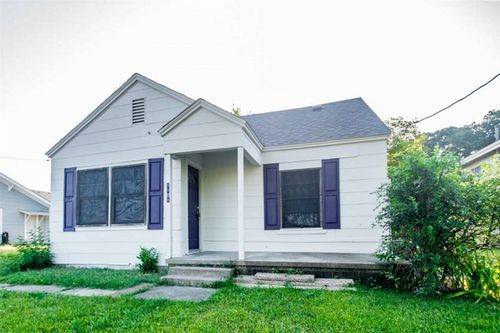 1101 Collier St, Denton, TX, 76201-6580 | Card Image