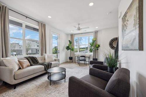 unit-5-1015 W Trinity Ln, Nashville, TN, 37218-2917 | Card Image