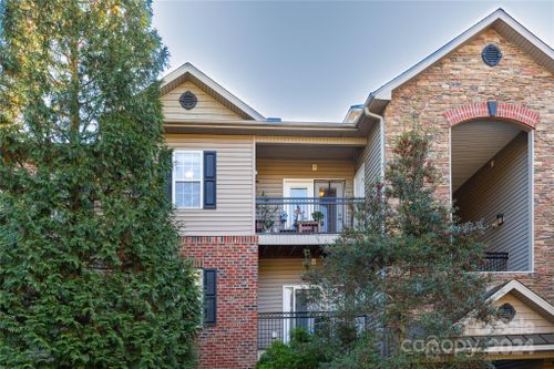 135 Appeldoorn Circle, Asheville, NC, 28803 | Card Image