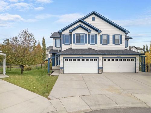16 Drake Landing Mews, Okotoks, AB, T1S0A2 | Card Image
