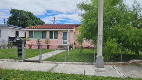 3415 W 2nd Ave, Hialeah, FL, 33012-5213 | Card Image