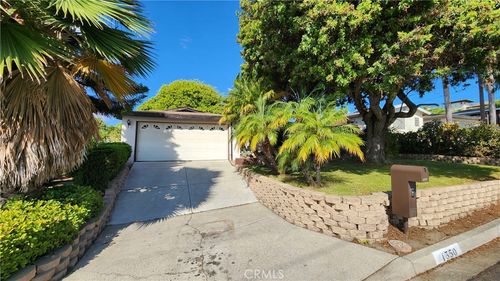 1350 Marabou Ln, Vista, CA, 92083-3065 | Card Image