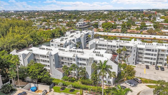 APT-401D - 2860 Ne 14 Th Street Cswy, Condo with 2 bedrooms, 2 bathrooms and null parking in Pompano Beach FL | Image 52