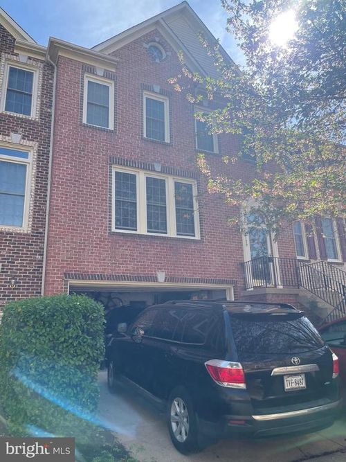 4129 Trowbridge St, FAIRFAX, VA, 22030-8105 | Card Image