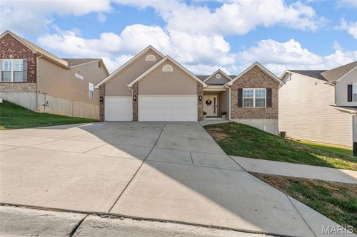 1810 Valley View Cir, Festus, MO, 63028-2182 | Card Image