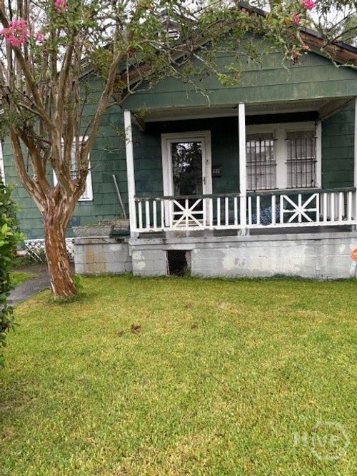 616 E 33rd St, Savannah, GA, 31401-8208 | Card Image