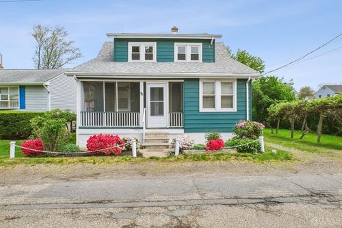 16 Gordon St, Cliffwood, NJ, 07721-1063 | Card Image