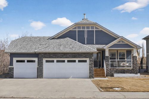 811 Boulder Creek Dr Se, Langdon, AB, T0J1X3 | Card Image