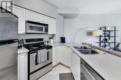 720 - 219 Fort York Blvd, Condo with 1 bedrooms, 1 bathrooms and 1 parking in Toronto ON | Image 3