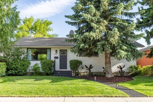 4952 Vanguard Rd Nw, Calgary, AB, T3A0R7 | Card Image