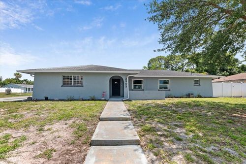 3903 24th Ave W, BRADENTON, FL, 34205-1322 | Card Image