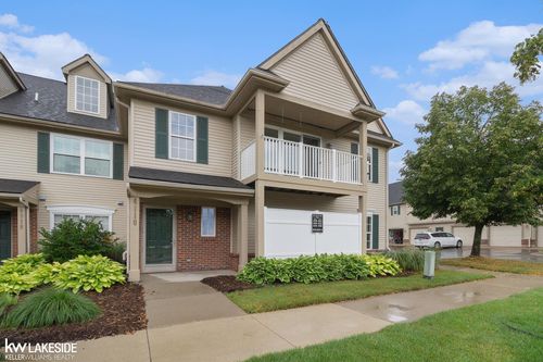 4110 Hampton Ridge Blvd, Howell, MI, 48843-5503 | Card Image