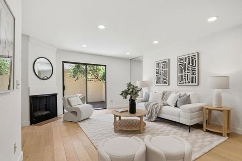 11043 Firethorne Dr, Cupertino, CA, 95014 | Card Image