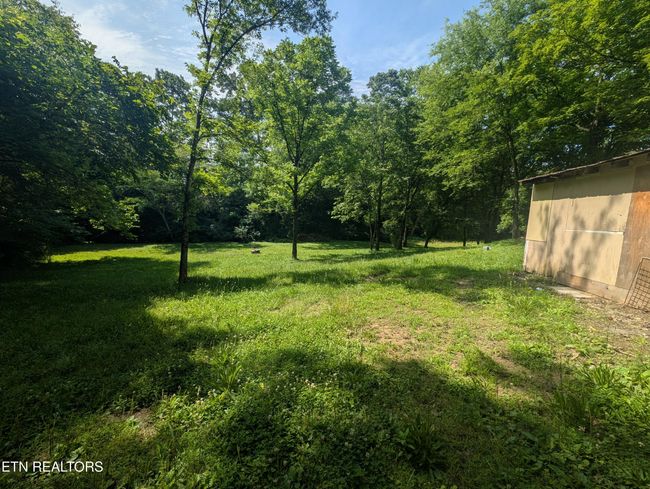 7421 Sevierville Pike, House other with 2 bedrooms, 1 bathrooms and null parking in Knoxville TN | Image 11