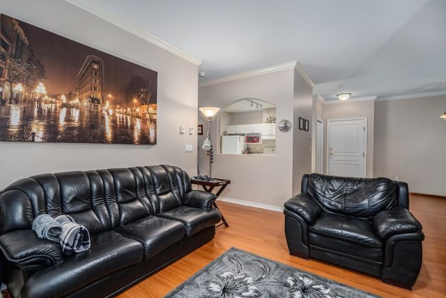 109 - 10320 156 Street, Condo with 1 bedrooms, 1 bathrooms and 1 parking in Surrey BC | Image 5