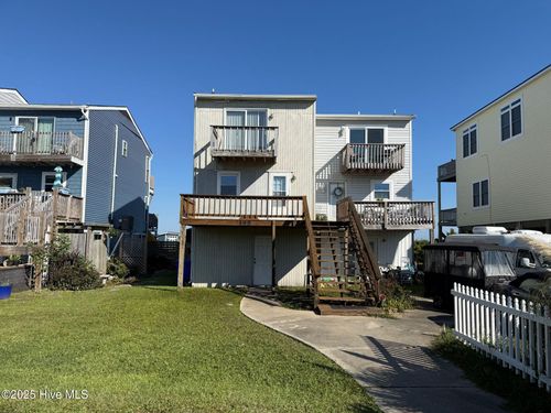 145 Sea Gull Ln, N Topsail Beach, NC, 28460-8289 | Card Image