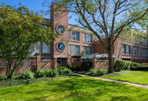 apt-303-5040 Arbor Ln, Northfield, IL, 60093-3365 | Card Image