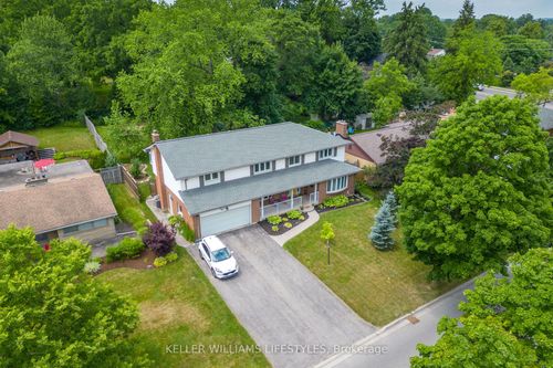 479 Huntingdon Dr, London, ON, N6C4H9 | Card Image