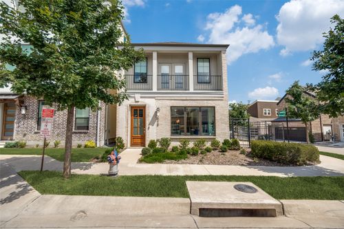 8218 Manoa Dr, Dallas, TX, 75231-3468 | Card Image