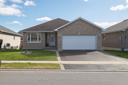 21 Gale Cres, Belleville, ON, K8N0M9 | Card Image