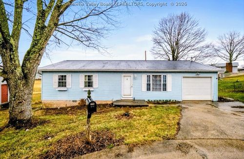 109 Woodside St, Hurricane, WV, 25526-1051 | Card Image