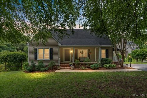 4200 Crestwood Rd, Richmond, VA, 23227-3712 | Card Image