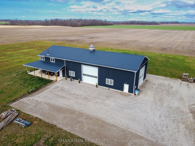 1575 Dobbyn Rd, House other with 2 bedrooms, 2 bathrooms and 20 parking in Alvinston ON | Image 35