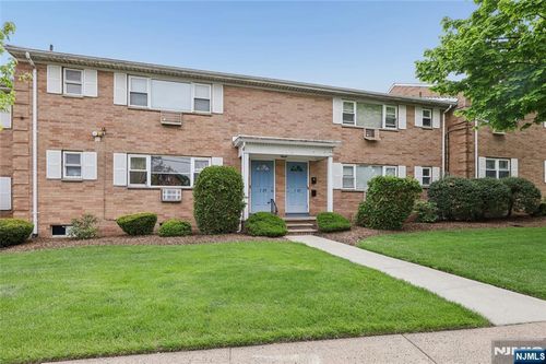 1-29 Virginia Dr, Fair Lawn, NJ, 07410-4713 | Card Image