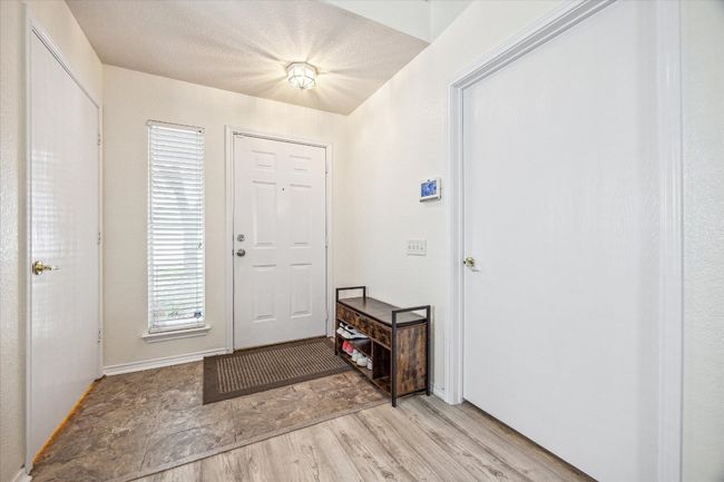 Entryway | Image 14