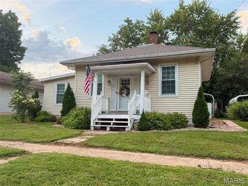 723 E Main St, Greenville, IL, 62246-1918 | Card Image