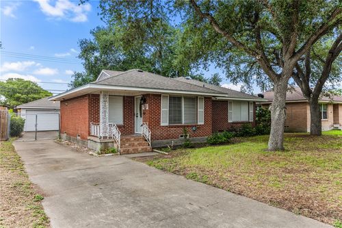 4114 Markins Dr, Corpus Christi, TX, 78411-3103 | Card Image