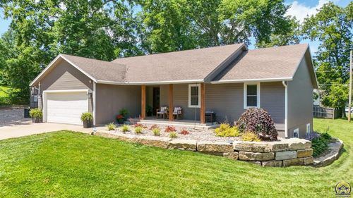 3917 Nw Dondee Ln, Topeka, KS, 66618-2664 | Card Image