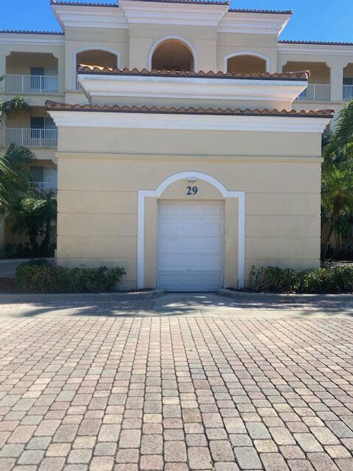 201-29 Harbour Isle Dr W, Fort Pierce, FL, 34949-2781 | Card Image